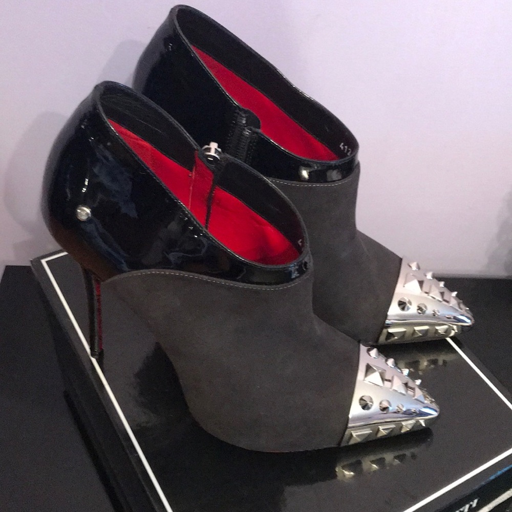 Cesare Paciotti Booties
